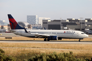 Delta Air Lines Boeing 737-832 (N3759) at  Los Angeles - International, United States