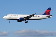 Delta Air Lines Airbus A320-212 (N375NC) at  Minneapolis - St. Paul International, United States