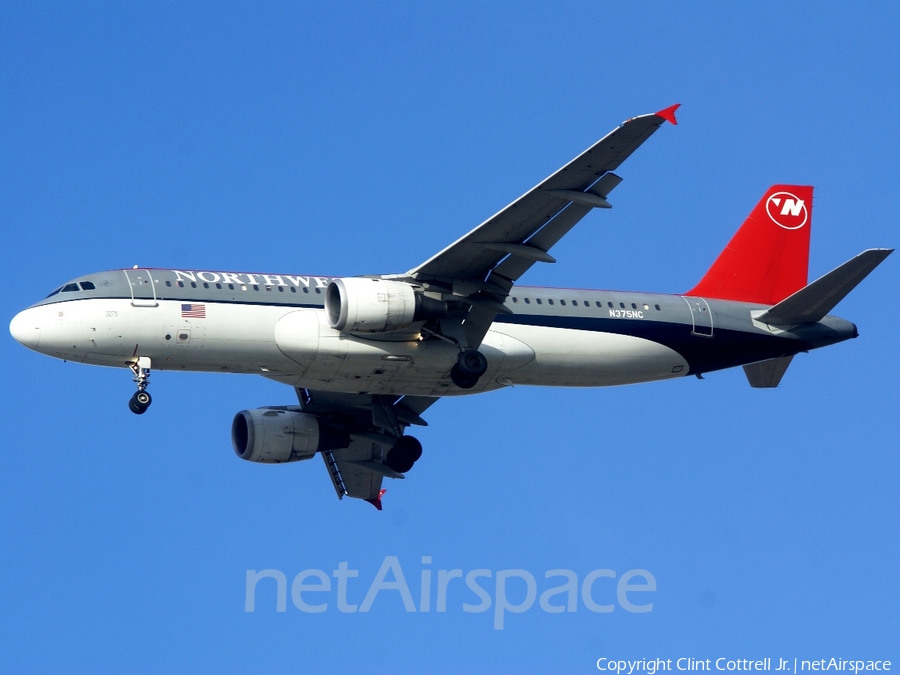 Northwest Airlines Airbus A320-212 (N375NC) | Photo 40620