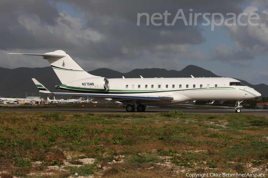 Clay Lacy Aviation Bombardier BD-700-1A11 Global 5000 (N375WB) | Photo 178469