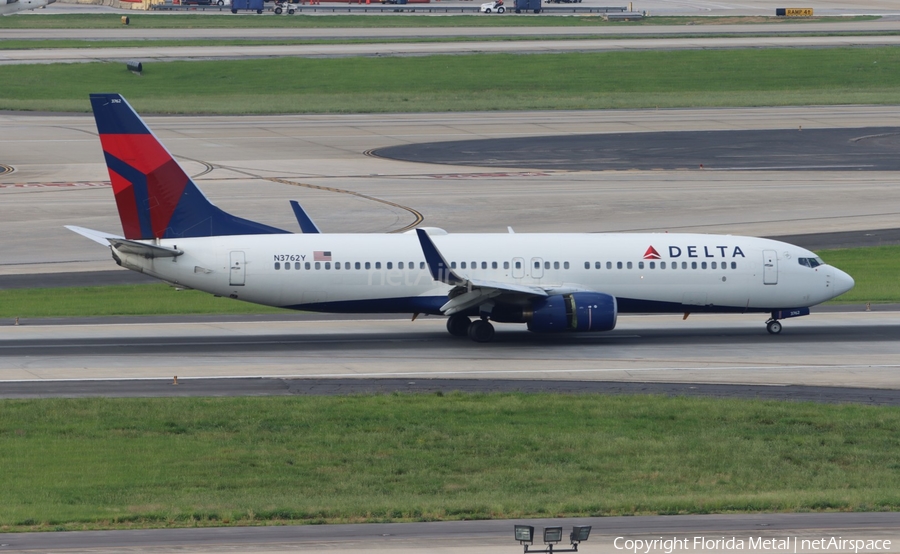 Delta Air Lines Boeing 737-832 (N3762Y) | Photo 677774
