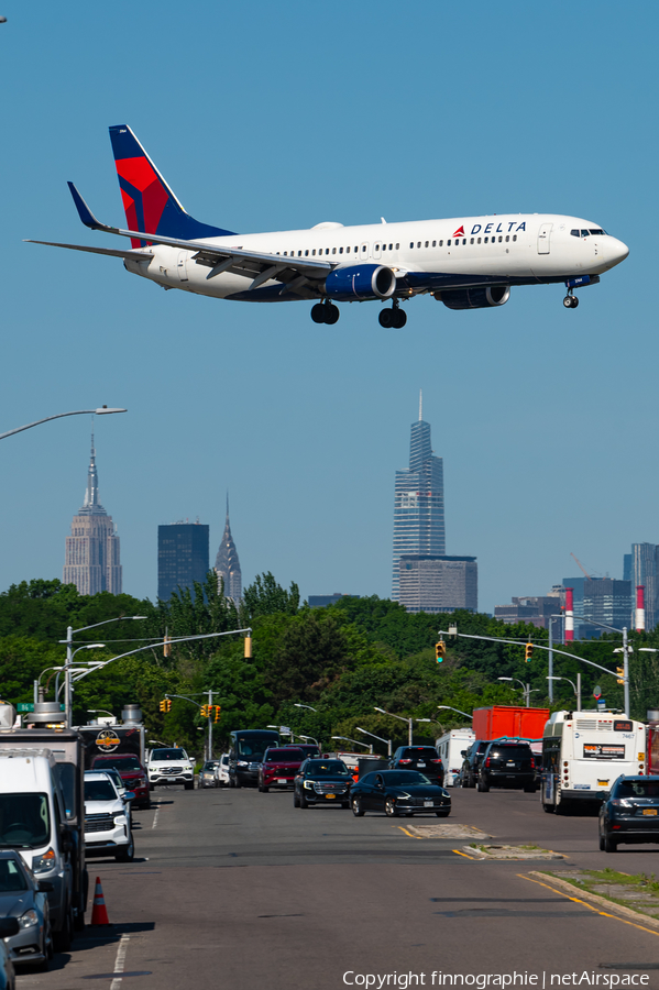 Delta Air Lines Boeing 737-832 (N3764D) | Photo 626464