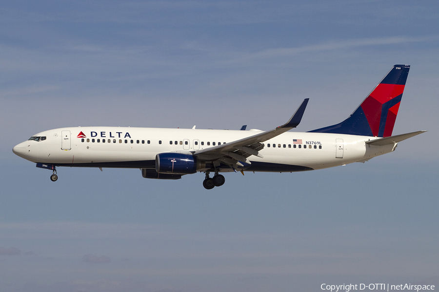 Delta Air Lines Boeing 737-832 (N3769L) | Photo 341739