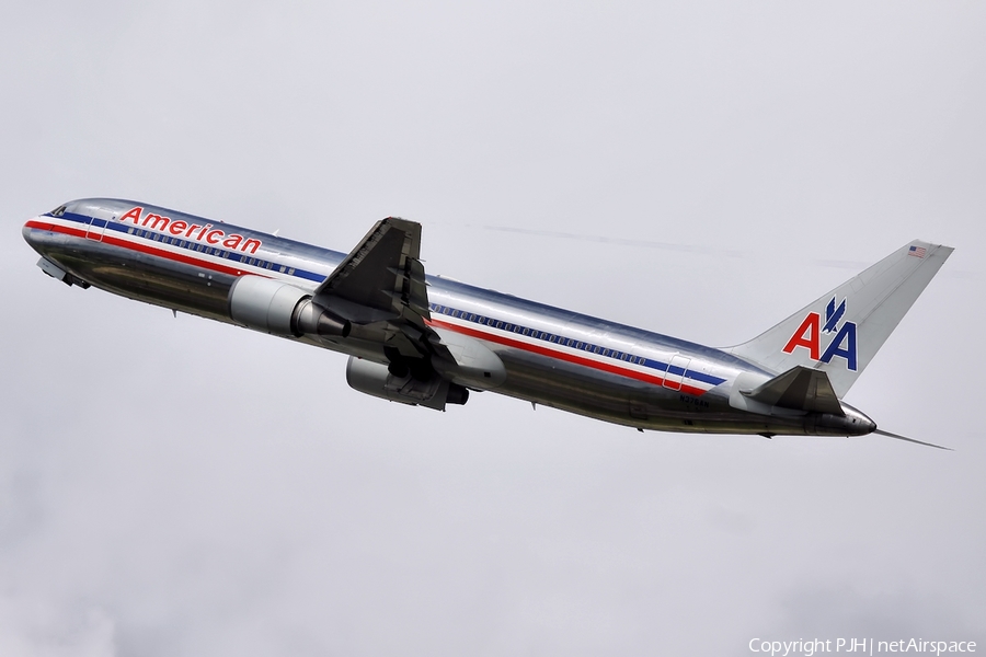 American Airlines Boeing 767-323(ER) (N376AN) | Photo 12838