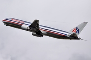 American Airlines Boeing 767-323(ER) (N376AN) at  London - Heathrow, United Kingdom