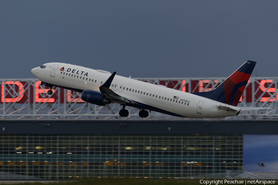 Delta Air Lines Boeing 737-832 (N376DA) | Photo 347752
