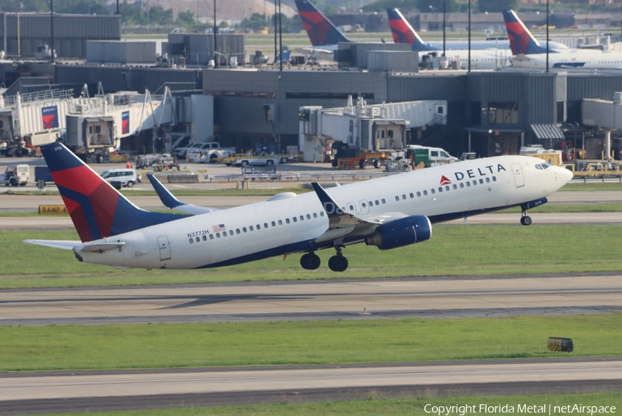 Delta Air Lines Boeing 737-832 (N3772H) | Photo 677787