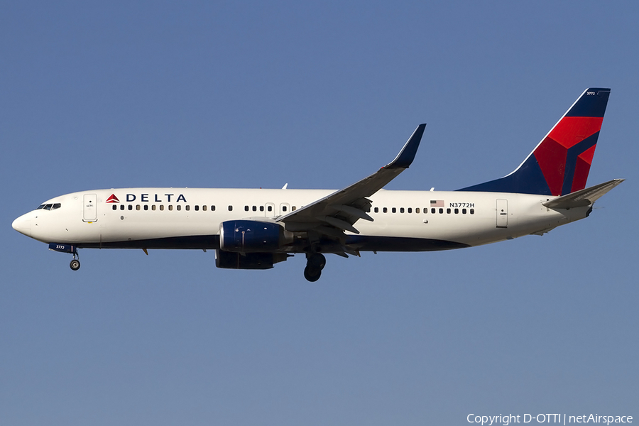 Delta Air Lines Boeing 737-832 (N3772H) | Photo 457486