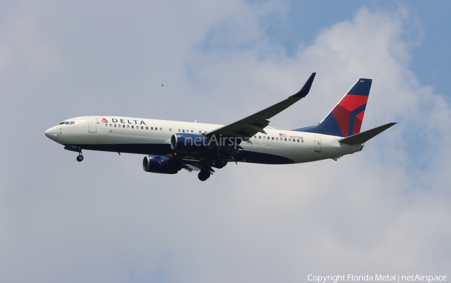 Delta Air Lines Boeing 737-8EH (N377DE) | Photo 663953