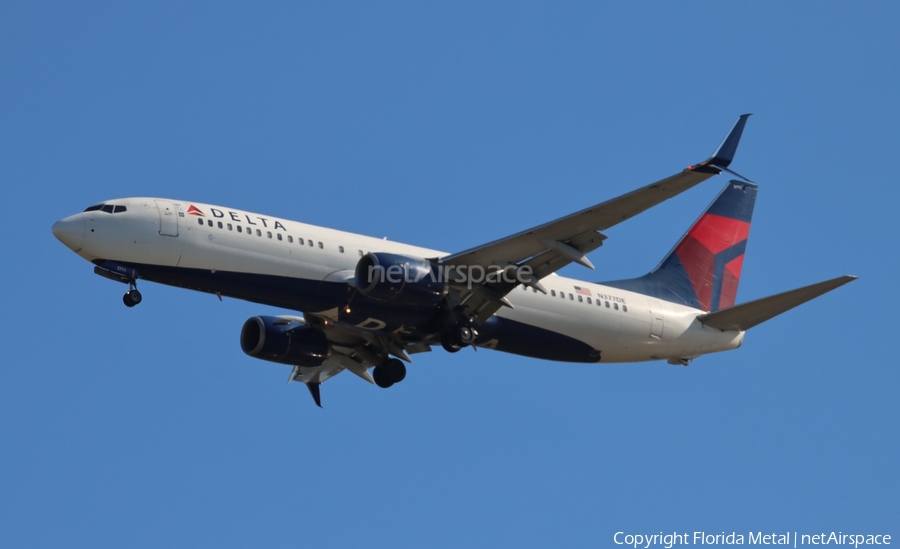 Delta Air Lines Boeing 737-8EH (N377DE) | Photo 663954