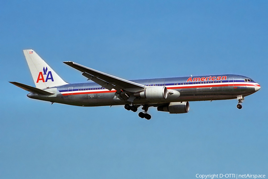 American Airlines Boeing 767-323(ER) (N378AN) | Photo 270883