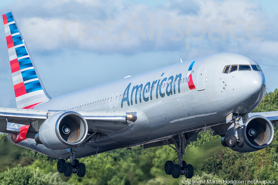 American Airlines Boeing 767-323(ER) (N379AA) | Photo 175118