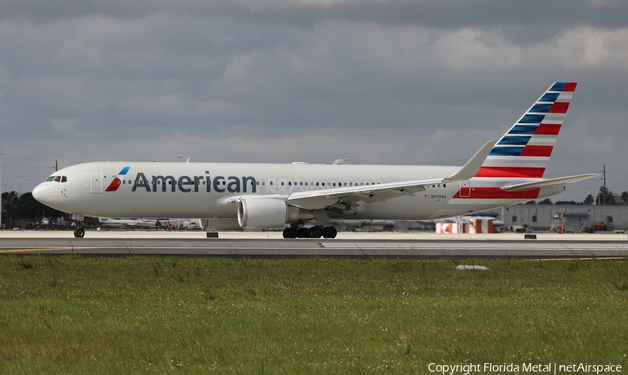 American Airlines Boeing 767-323(ER) (N379AA) | Photo 581481