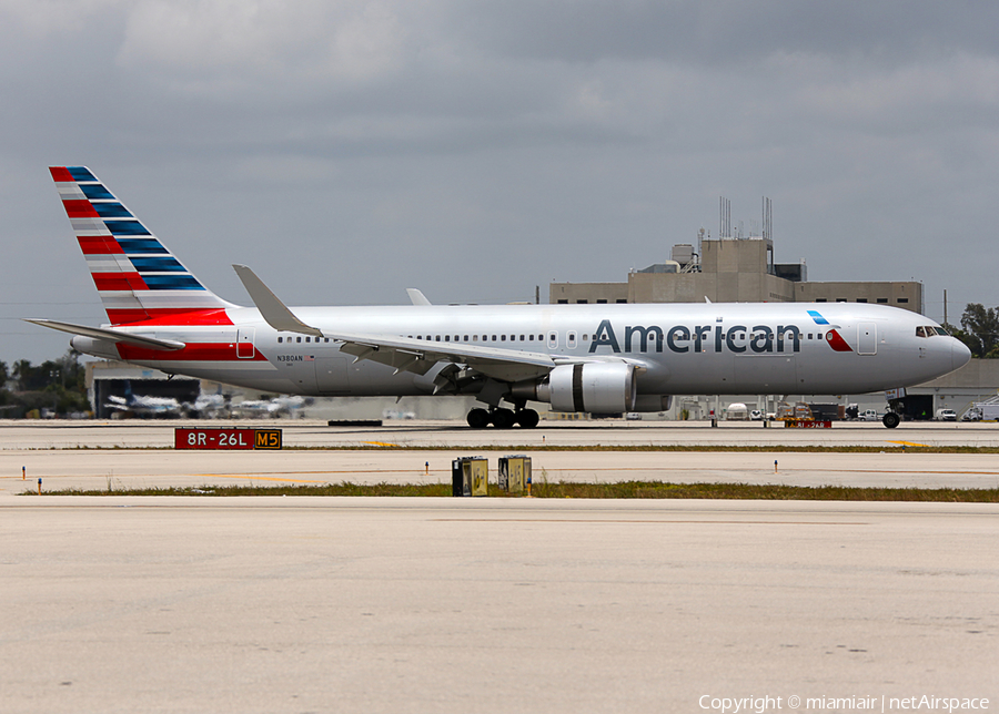 American Airlines Boeing 767-323(ER) (N380AN) | Photo 46481