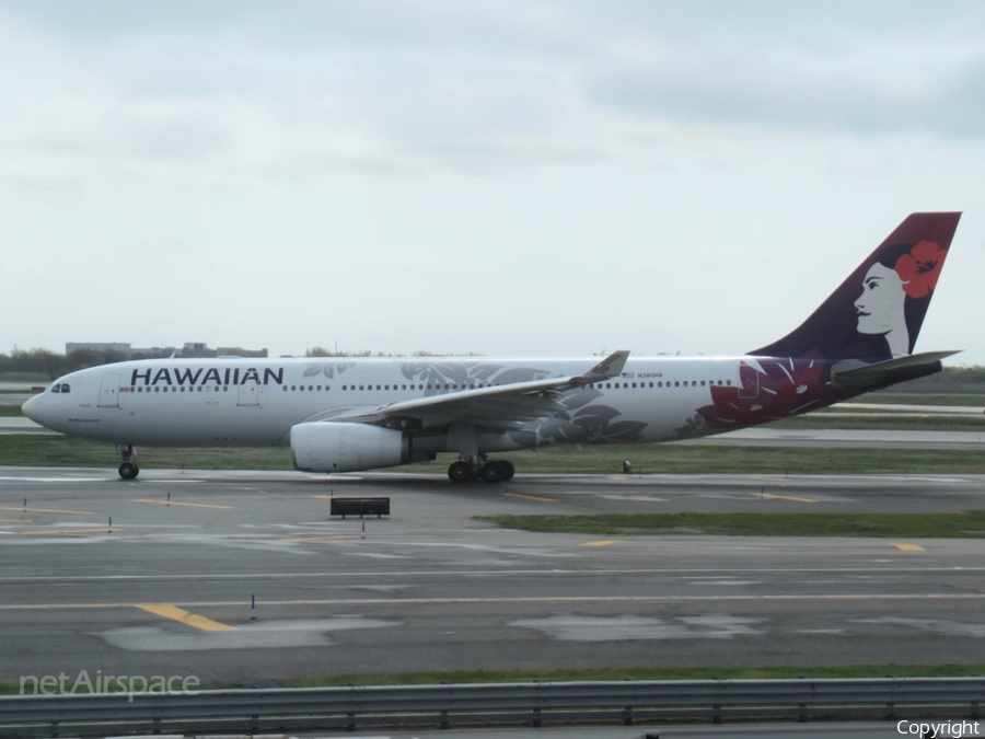 Hawaiian Airlines Airbus A330-243 (N380HA) | Photo 621533