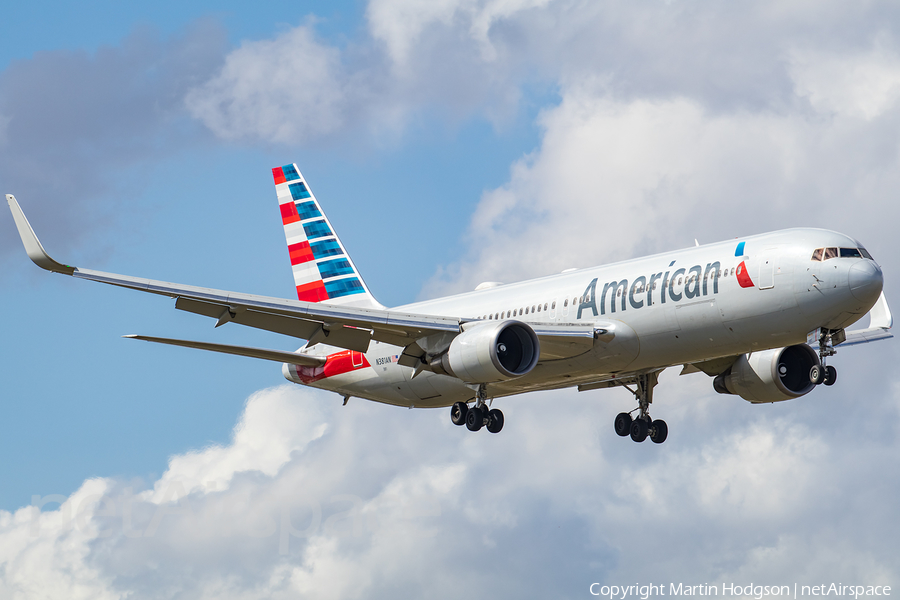 American Airlines Boeing 767-323(ER) (N381AN) | Photo 316239