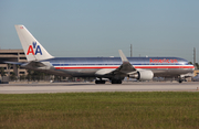 American Airlines Boeing 767-323(ER) (N381AN) at  Miami - International, United States