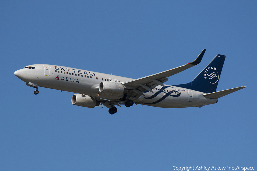 Delta Air Lines Boeing 737-832 (N381DN) | Photo 88104