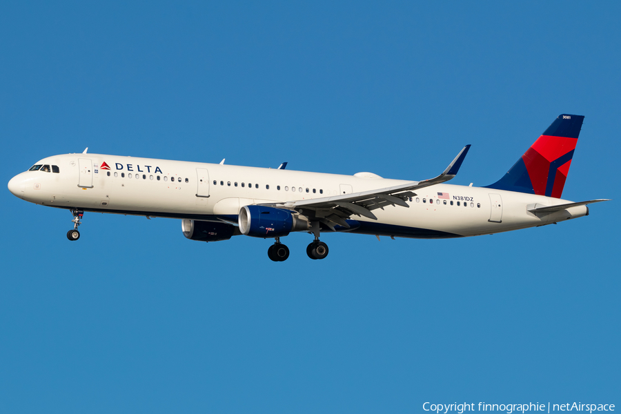 Delta Air Lines Airbus A321-211 (N381DZ) | Photo 587455