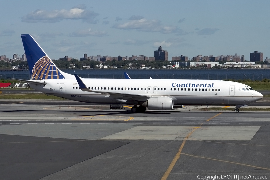 Continental Airlines Boeing 737-824 (N38268) | Photo 177866