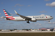 American Airlines Boeing 767-323(ER) (N382AN) at  Miami - International, United States