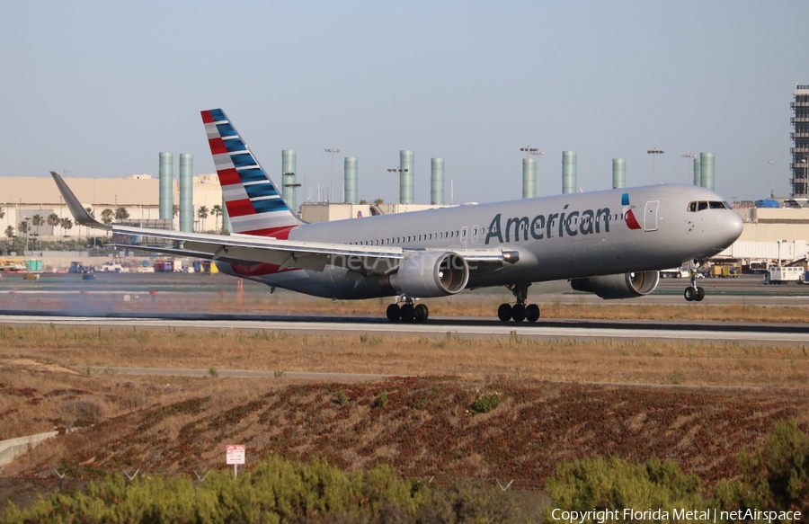 American Airlines Boeing 767-323(ER) (N383AN) | Photo 294924