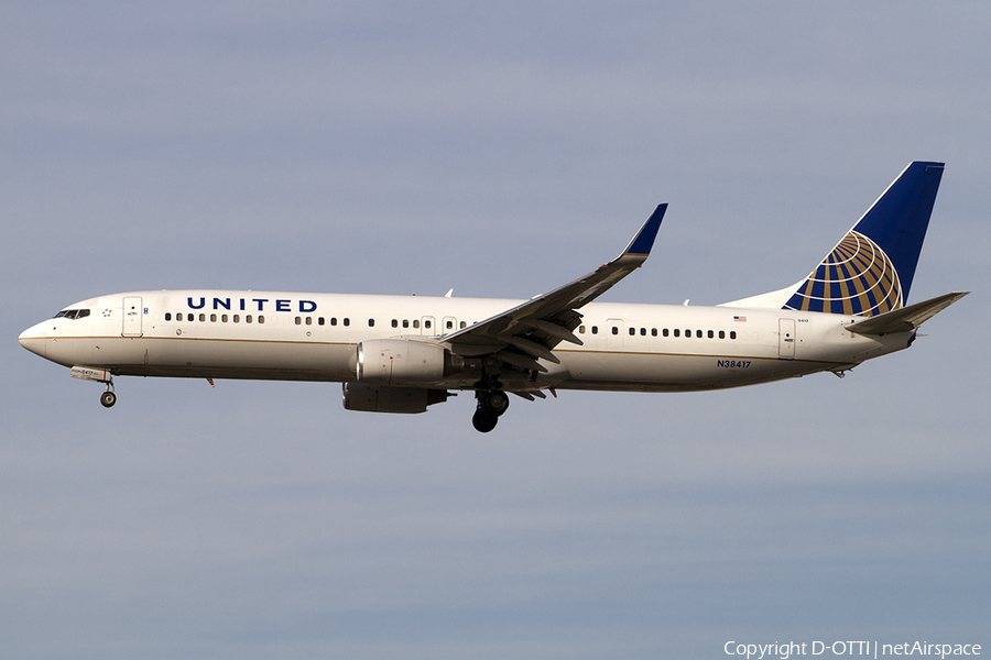United Airlines Boeing 737-924(ER) (N38417) | Photo 467820