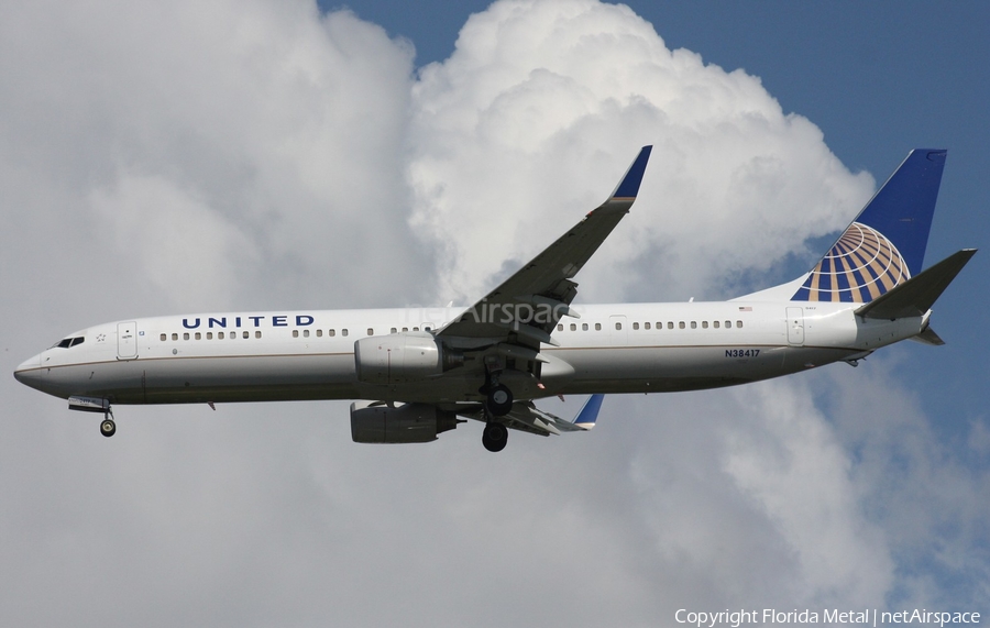 United Airlines Boeing 737-924(ER) (N38417) | Photo 304476
