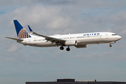 United Airlines Boeing 737-924(ER) (N38451) at  Miami - International, United States