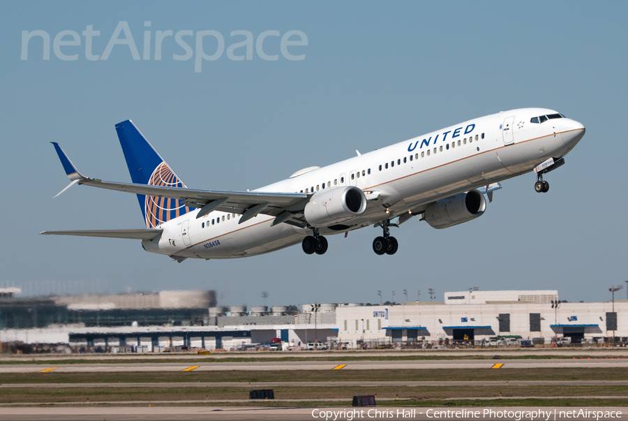 United Airlines Boeing 737-924(ER) (N38458) | Photo 227906