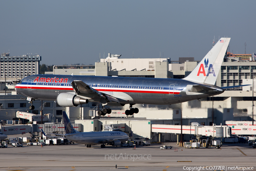 American Airlines Boeing 767-323(ER) (N384AA) | Photo 37988