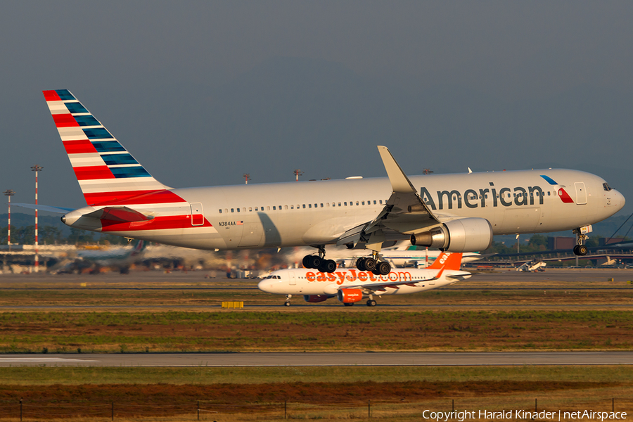 American Airlines Boeing 767-323(ER) (N384AA) | Photo 289542