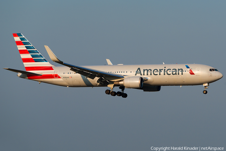 American Airlines Boeing 767-323(ER) (N384AA) | Photo 292895