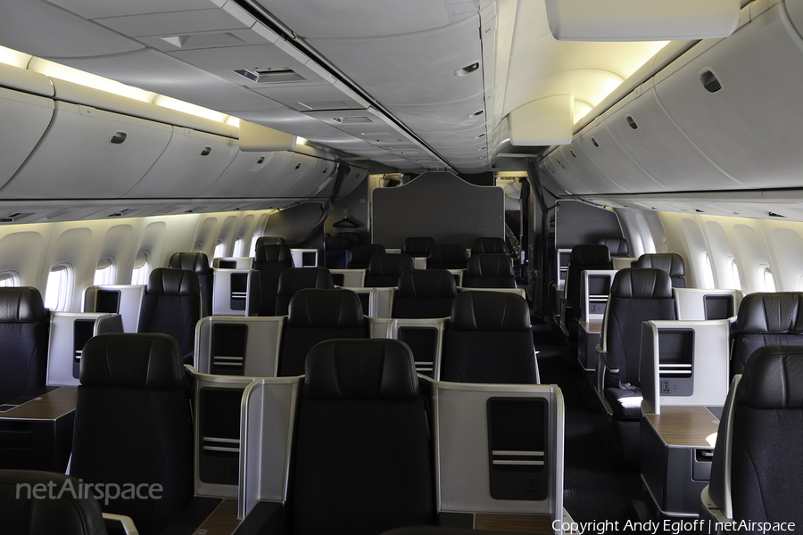 American Airlines Boeing 767-323(ER) (N384AA) | Photo 378033