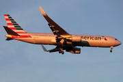 American Airlines Boeing 767-323(ER) (N385AM) at  New York - John F. Kennedy International, United States