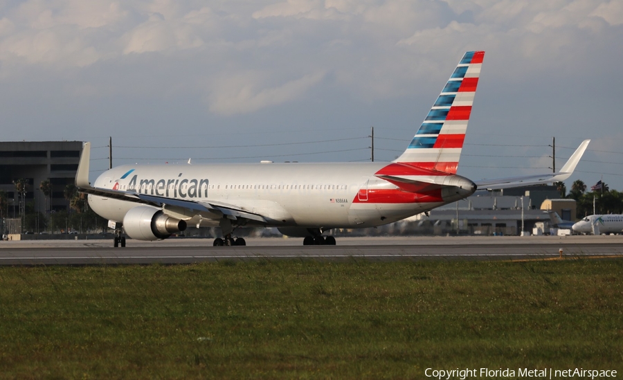 American Airlines Boeing 767-323(ER) (N386AA) | Photo 581654