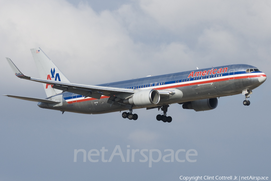 American Airlines Boeing 767-323(ER) (N387AM) | Photo 40626