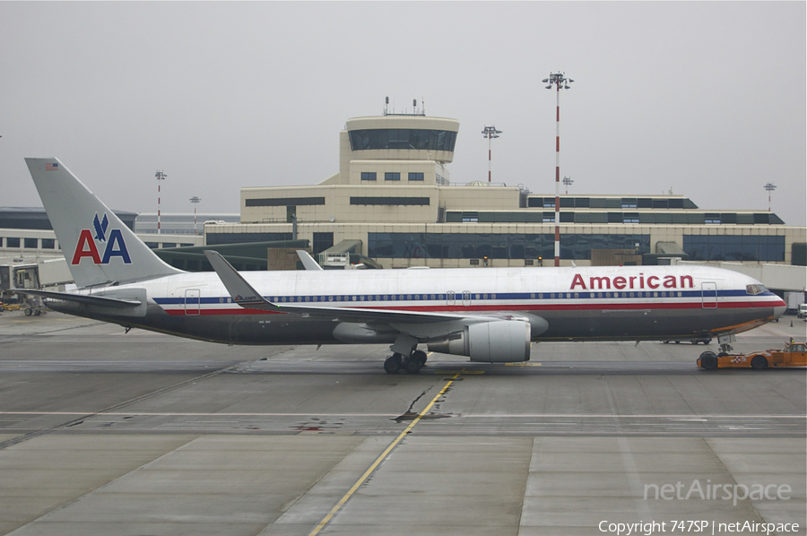 American Airlines Boeing 767-323(ER) (N387AM) | Photo 36281