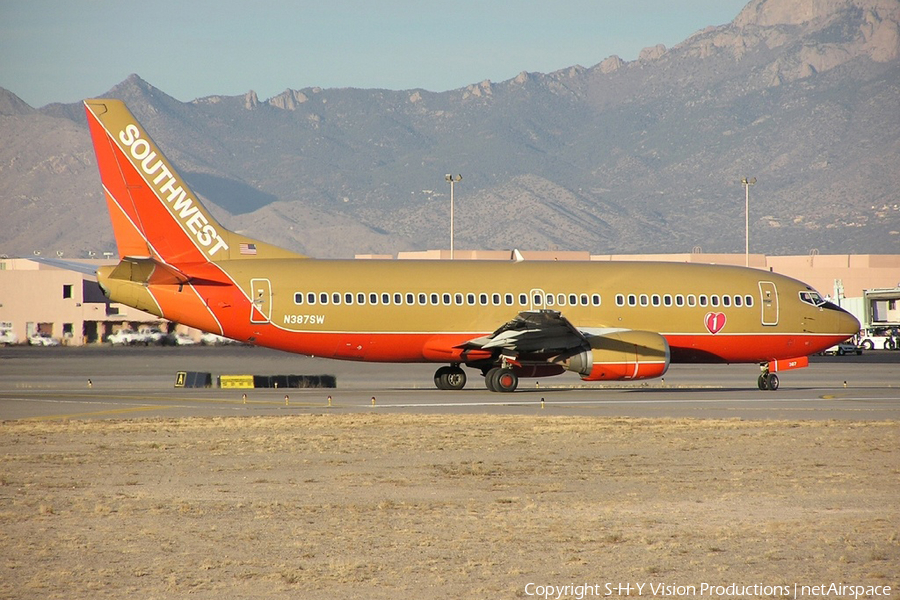 Southwest Airlines Boeing 737-3H4 (N387SW) | Photo 550