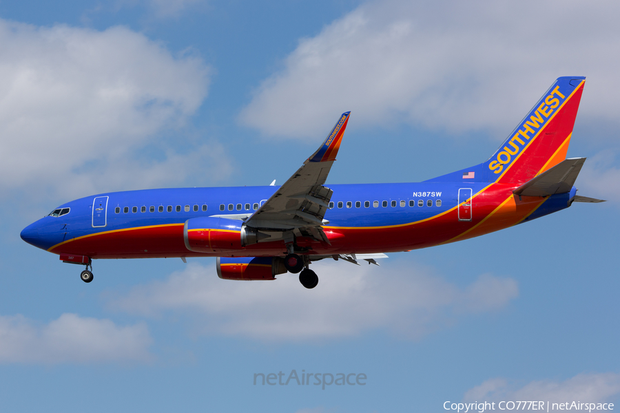 Southwest Airlines Boeing 737-3H4 (N387SW) | Photo 22847