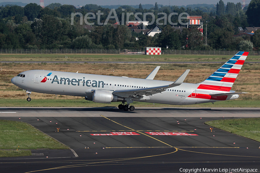 American Airlines Boeing 767-323(ER) (N388AA) | Photo 155796