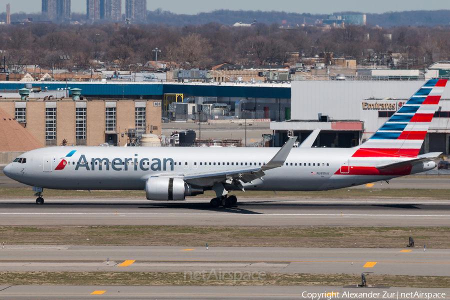 American Airlines Boeing 767-323(ER) (N388AA) | Photo 158361