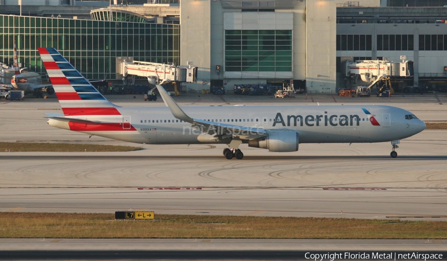 American Airlines Boeing 767-323(ER) (N388AA) | Photo 581666