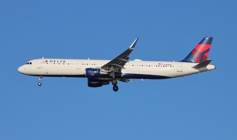 Delta Air Lines Airbus A321-211 (N388DN) at  Tampa - International, United States