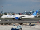 United Airlines Boeing 787-9 Dreamliner (N38950) at  Newark - Liberty International, United States