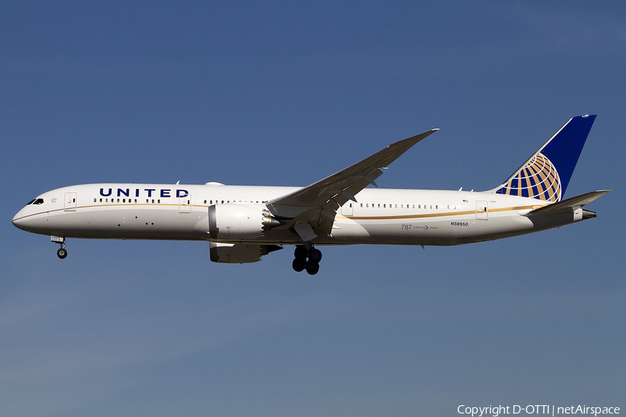 United Airlines Boeing 787-9 Dreamliner (N38950) | Photo 457857