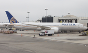 United Airlines Boeing 787-9 Dreamliner (N38950) at  Los Angeles - International, United States