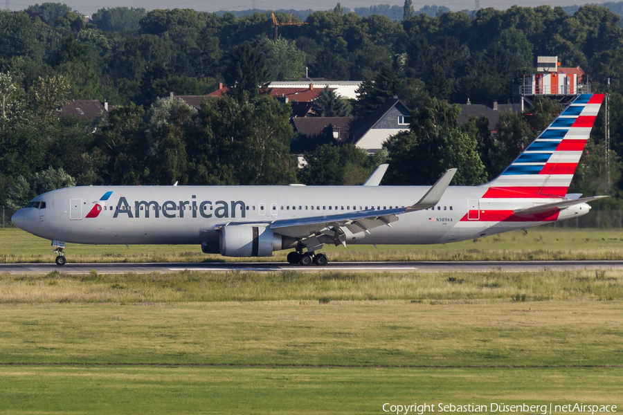 American Airlines Boeing 767-323(ER) (N389AA) | Photo 126573
