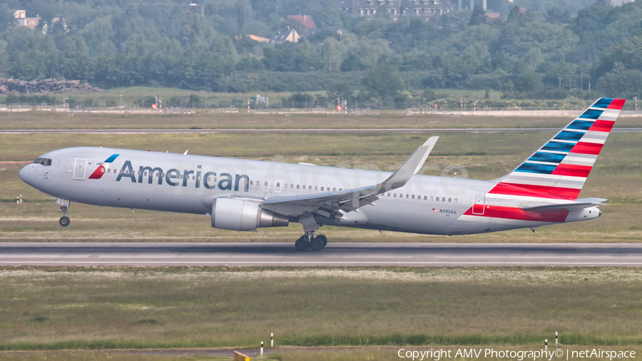 American Airlines Boeing 767-323(ER) (N390AA) | Photo 120855
