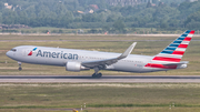 American Airlines Boeing 767-323(ER) (N390AA) at  Dusseldorf - International, Germany